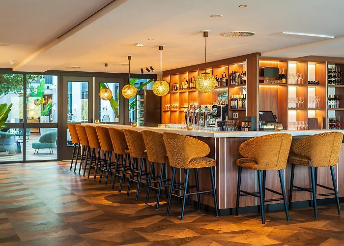 Eilandhotel Texel 호텔 4*